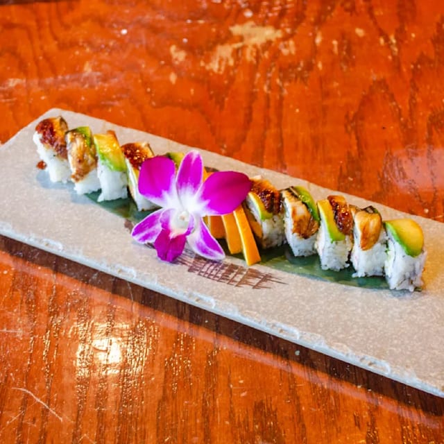 C10. Dragon Roll.