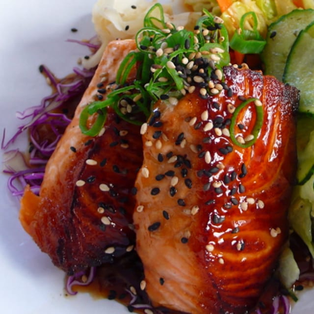 (L)Salmon Teriyaki.