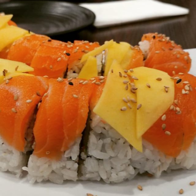 Salmon Mango Roll.